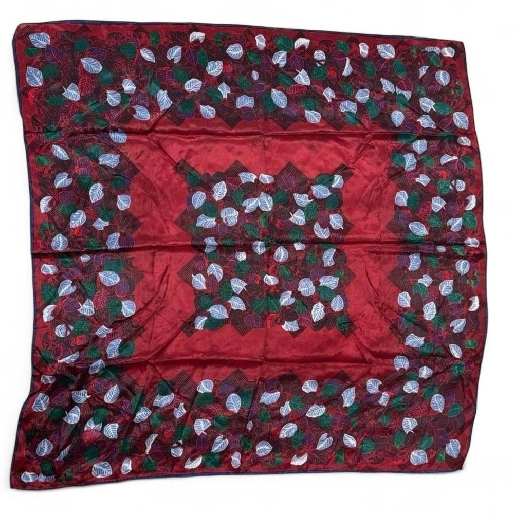 Oscar de la Renta vintage silk scarf Red and green‎ with leaf pattern
